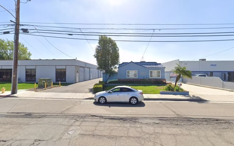 146345 lacy construction 768x480