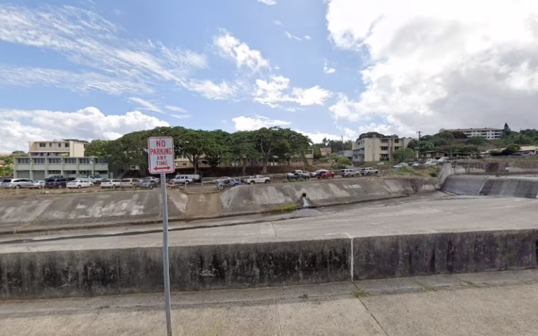 146447 stewart norries backhoe services 768x480