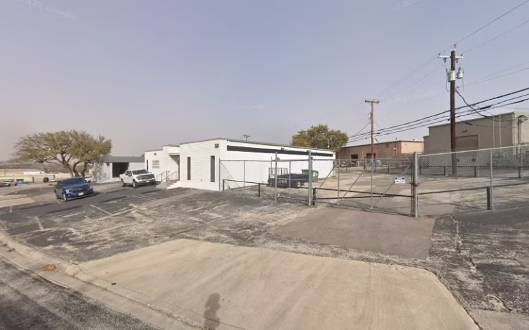 148582 thunder electric 768x480