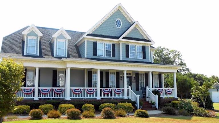 150358 triangle area painting 1 768x432