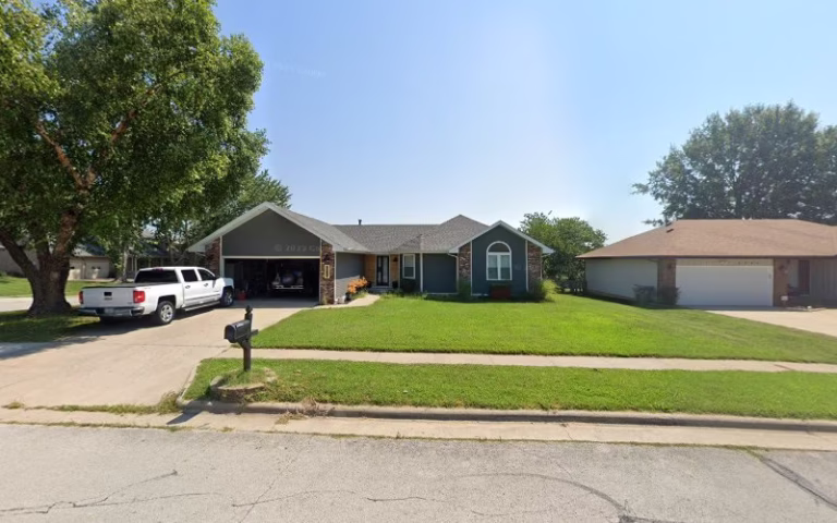 150468 ultimate wallcovering installation 1 768x480