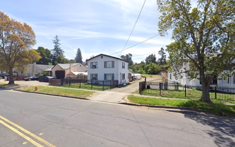 150882 kcl house painting 768x480