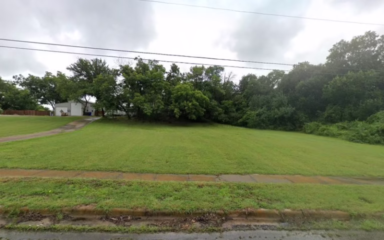 152633 tippit painting 1 768x480