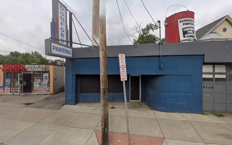 152703 dunford painting 1 768x480