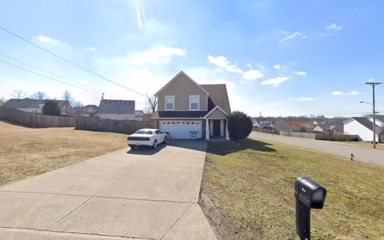 153012 all out painting 1 768x480