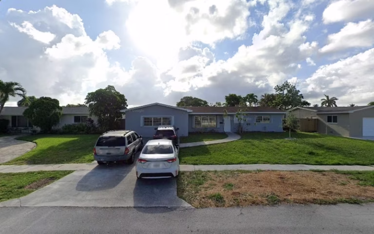 153078 brickell bay painting 768x480