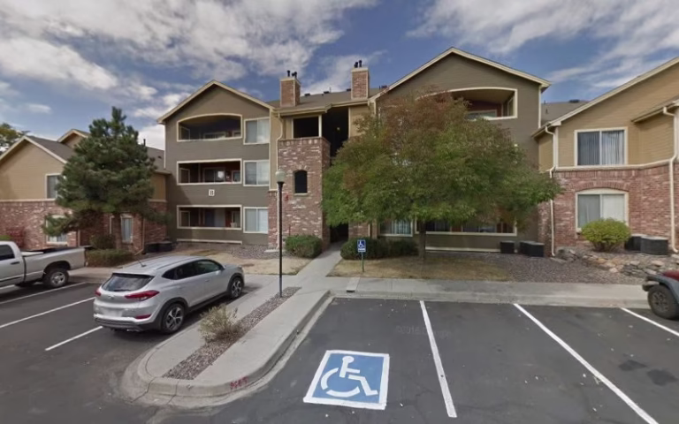 153449 petries interior painting 768x480