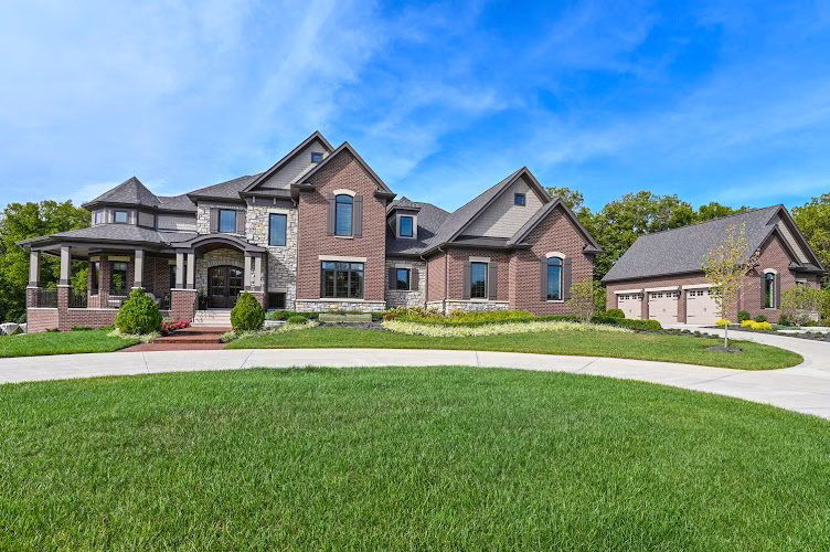 155193 classic living homes 1