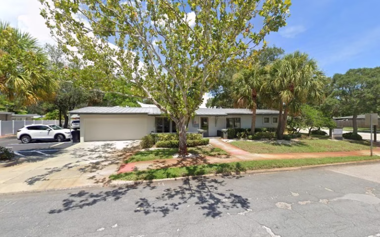 156848 bright bay realty inc 768x480