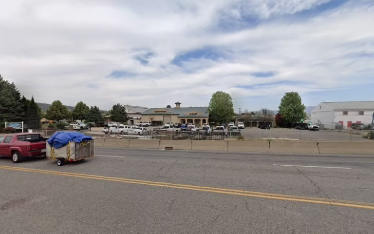 158963 diamond rock construction 768x480