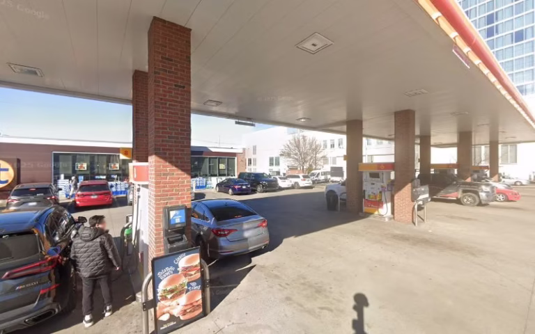 168921 henry sons roof repair 1 768x480