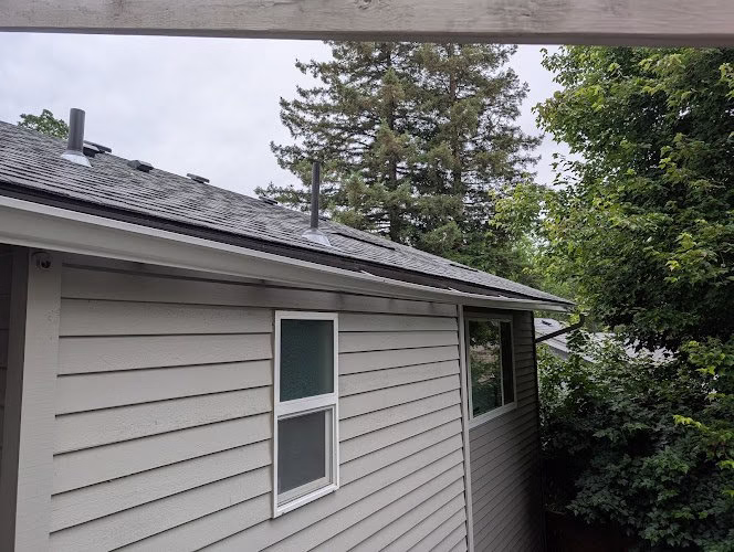 169073 all season continuous gutters roof care 1