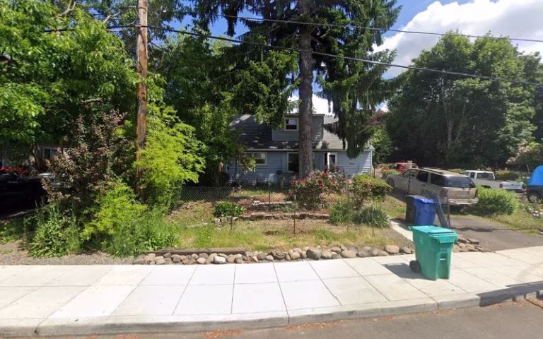 169076 economy gutters 1 768x480