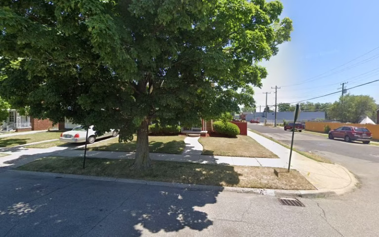 169113 detroit roofing and gutters 1 768x480