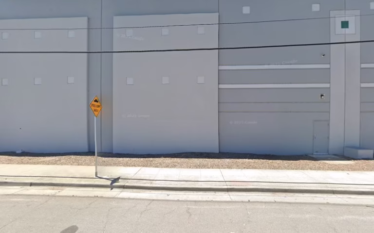 170291 gutters protection company 768x480