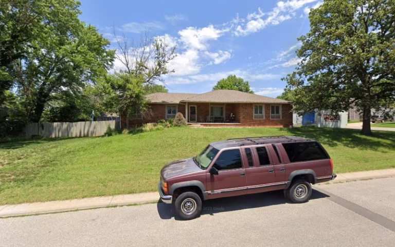 170657 conways seamless guttering 768x480