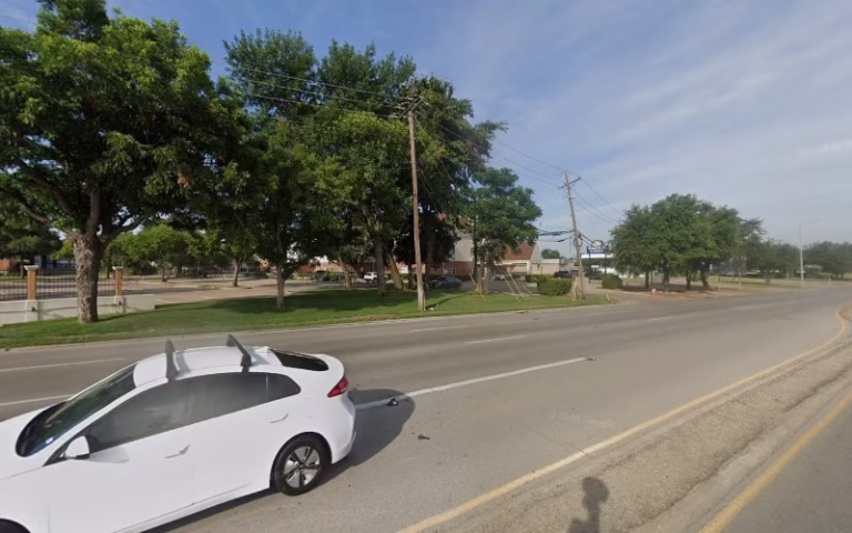 171309 willies lawn care 1 768x480