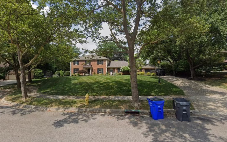 171642 golden bear lawn care 768x480