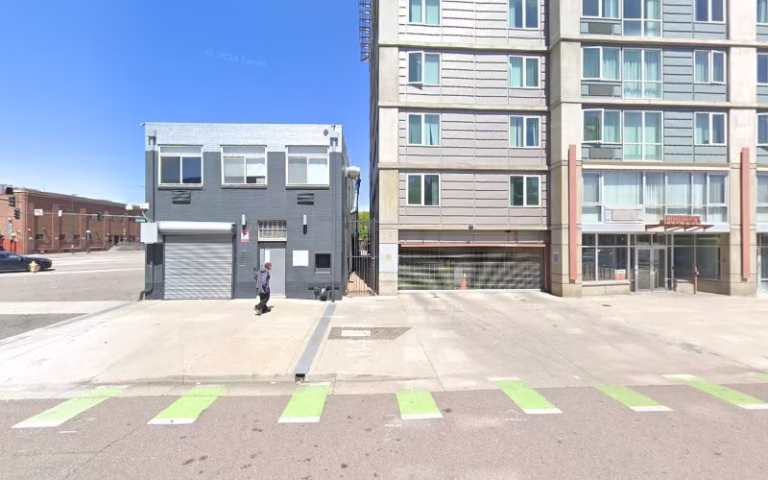 172040 5280 lawn care 768x480