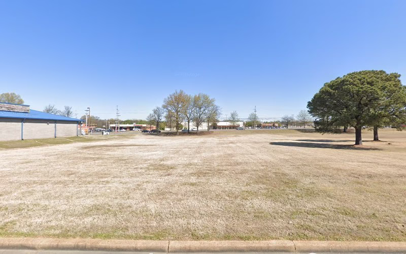 172542 lovelace lawn care 1