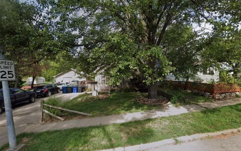 173294 djs lawnmowing llc 768x480