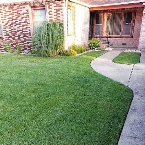 173472 sakura lawn care