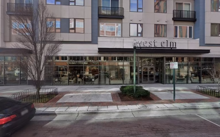 173582 lawn enforcement lawn care 768x480