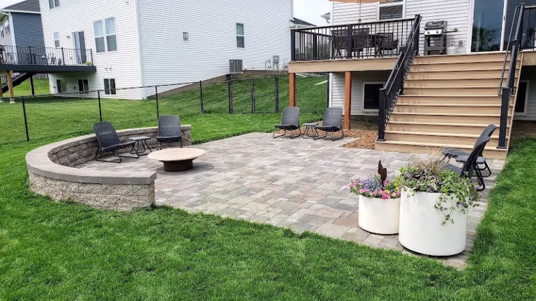 173661 central lawn pros 768x432