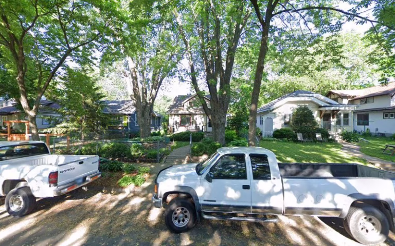 173702 grass and grounds 3 768x480