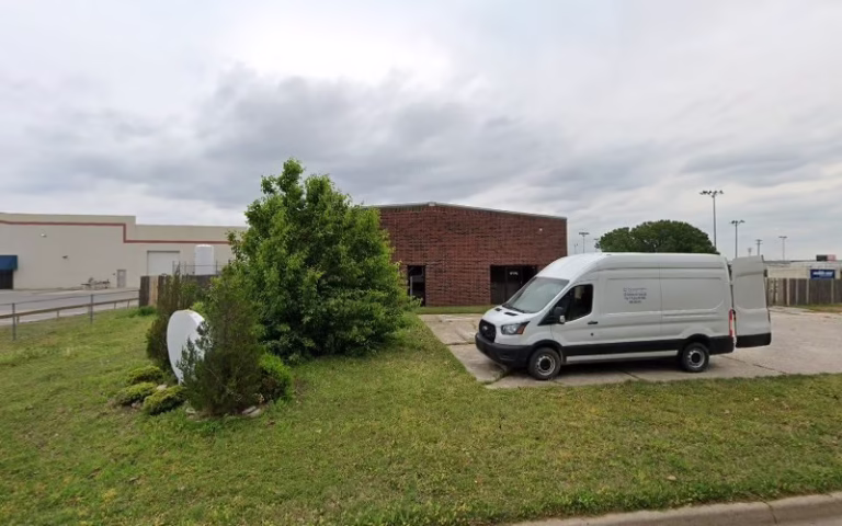 173791 chase lawn landscape 768x480