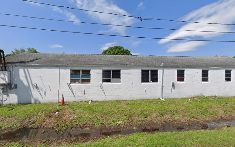 173977 green turf service 1 768x480