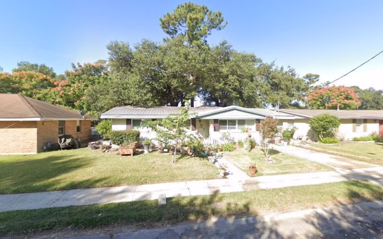 174021 delta lawn care llc 768x480