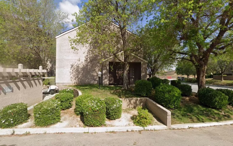 174137 dixons lawn services and maintenance 768x480