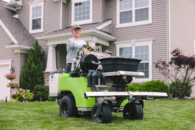 174175 lawn squad of cleveland