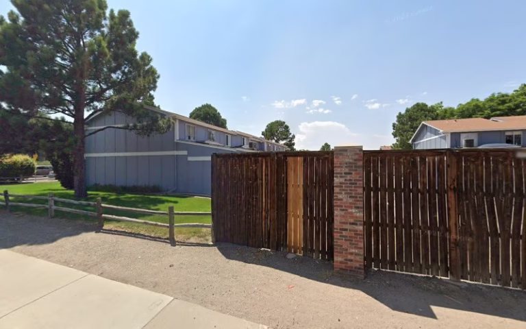 174261 top grass maintenance care 768x480