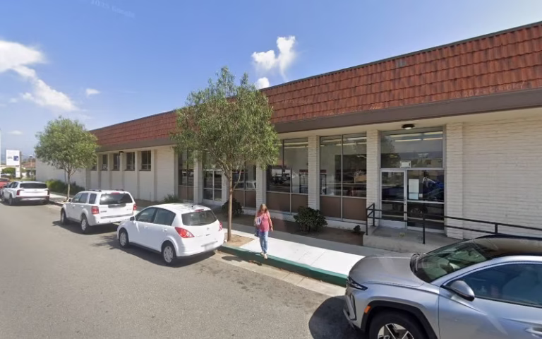 174305 puentes gardening full service maintenance 768x480