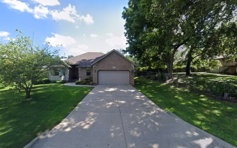 174462 dereks custom woodworking 1 768x480