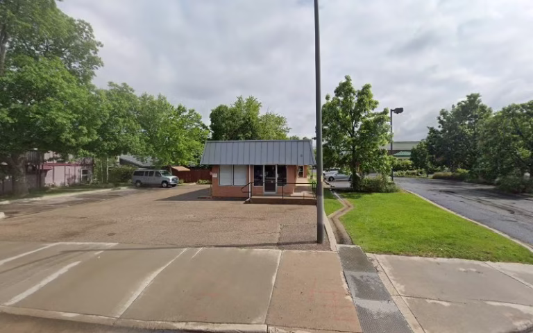 174482 cloud 9 kitchen design 1 768x480