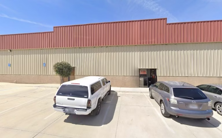 174575 cnc cabinet shop 768x480