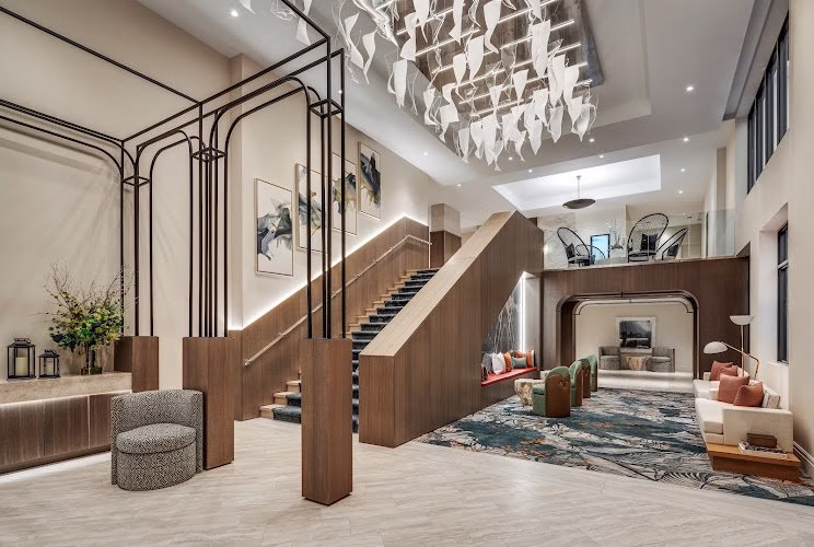 174701 hollywood woodwork