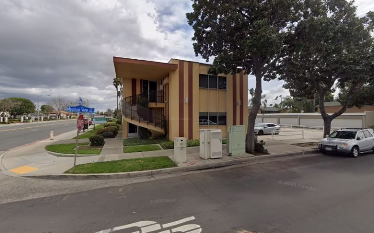 175371 fullerton kitchen cabinets design 768x480