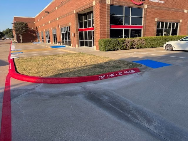 175916 red river striping parking lot services