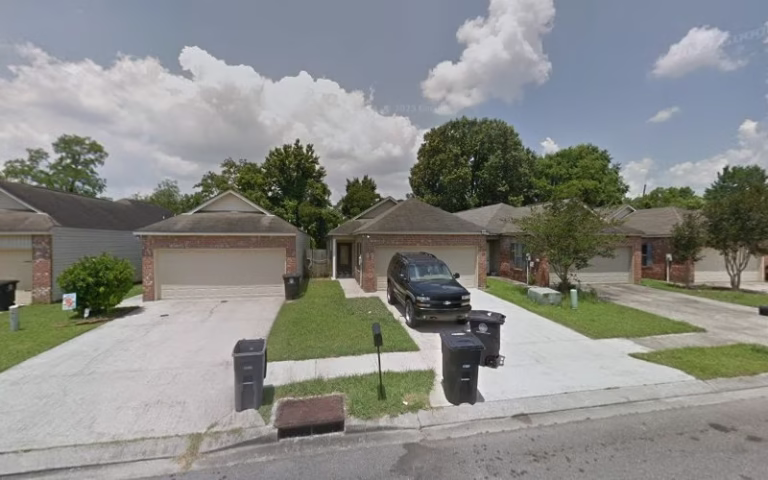 176065 bucks pressure washing services 1 768x480