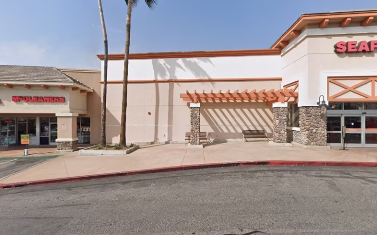 176208 royalty pressure washing 1 768x480