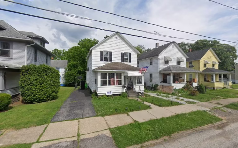 176593 homebath exterior cleaning solutions 768x480