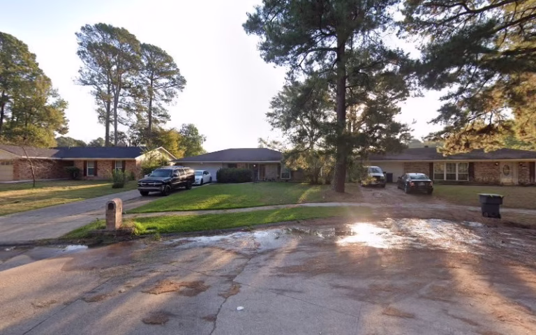 176617 rushing exterior home cleaning 1 768x480