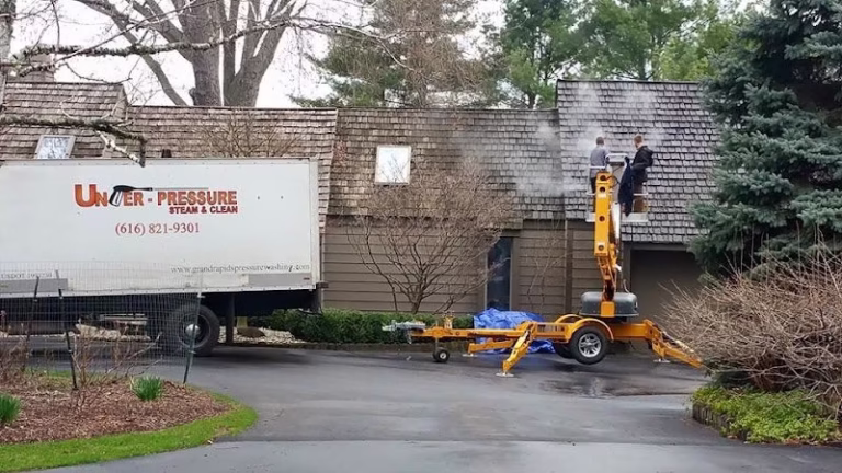 176681 grand rapids pressure washing 768x432