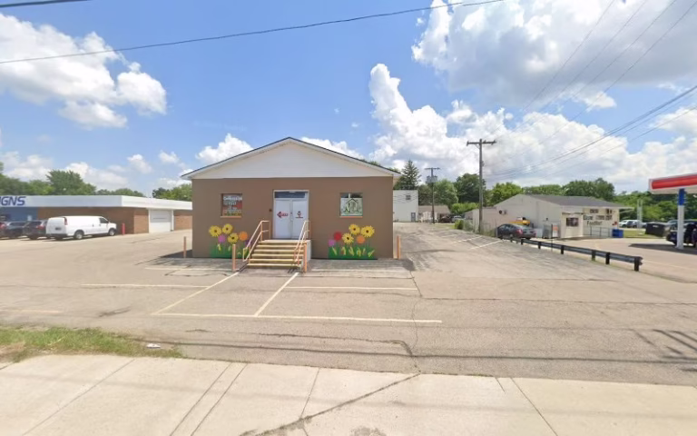 179191 big shot roofing restoration 768x480