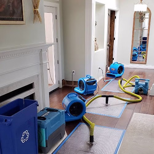 179646 hands hammers