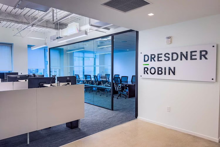 183341 dresdner robin